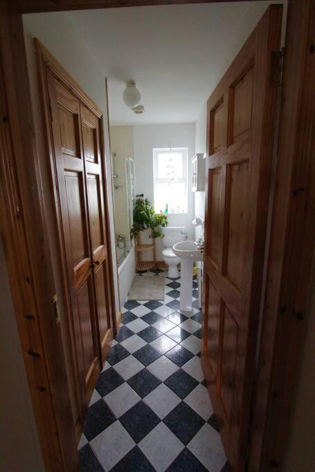 골웨이 Curlews Rest - Gateway To The Aran Islands 아파트 외부 사진