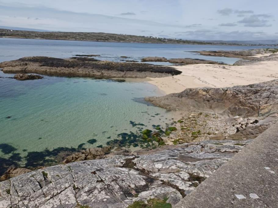 골웨이 Curlews Rest - Gateway To The Aran Islands 아파트 외부 사진